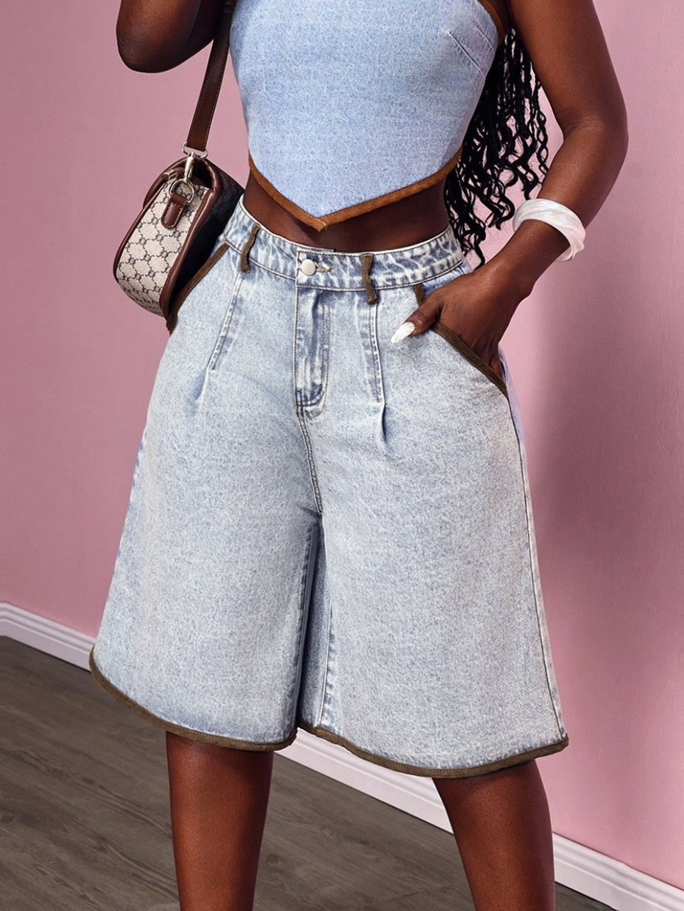 Women's Contrasting Flared Cropped Jeans